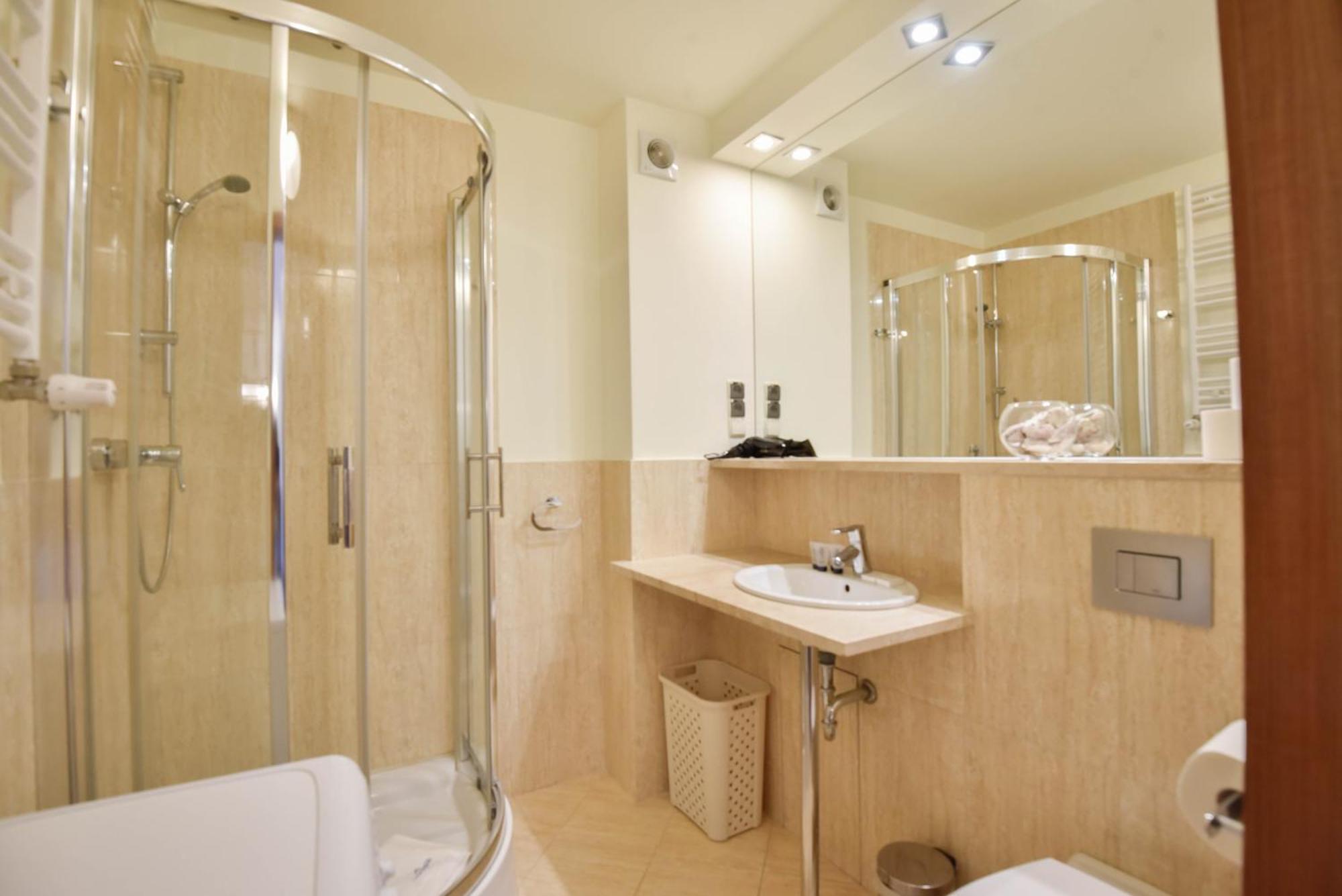 Apartamenty Mistral Z Parkingiem - Promenada & Morze - Apartamenty Na Wyspie Swinoujscie Luaran gambar