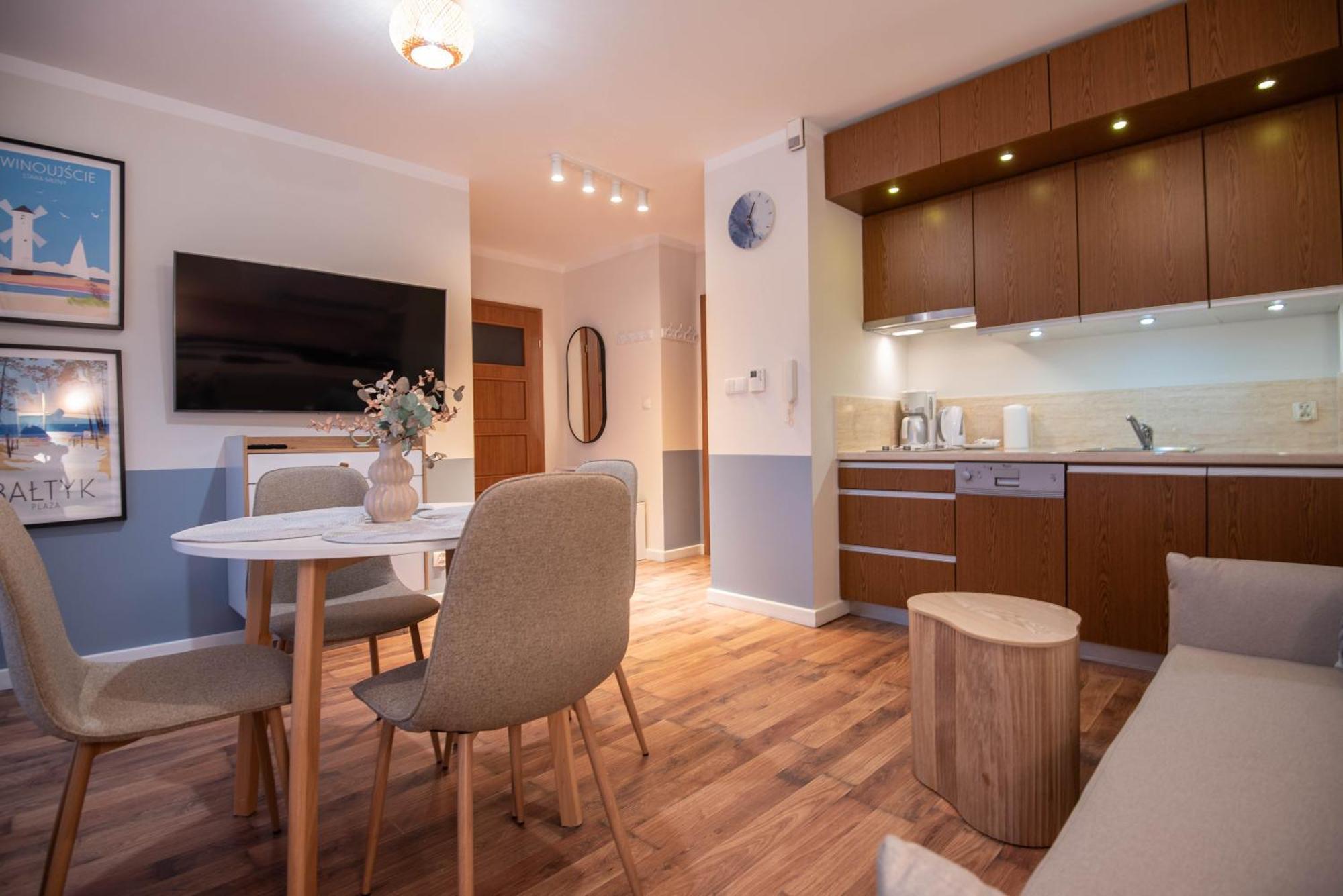Apartamenty Mistral Z Parkingiem - Promenada & Morze - Apartamenty Na Wyspie Swinoujscie Luaran gambar
